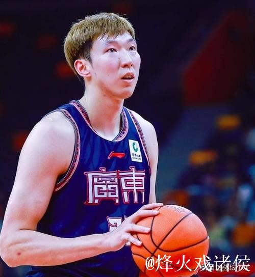 周琦23分沃特森22分 广东11连胜终结广州7连胜 周琦23分沃特森22分 广东11连胜终结广州7连胜