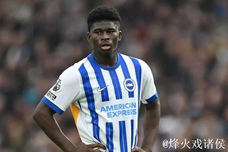 巴莱巴回应转会曼联传闻,否认消极应对!曼联欲卖6000万铁腰 巴莱巴回应转会曼联传闻,否认消极应对!曼联欲卖6000万铁腰