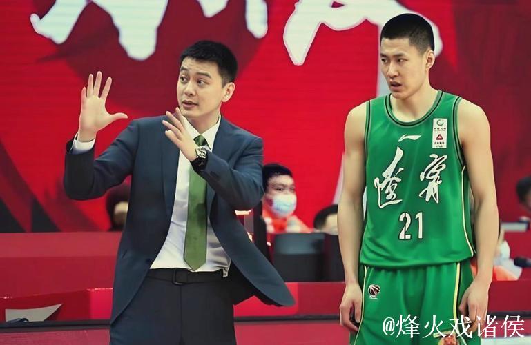 退役空档下吴昌泽冷藏,杨鸣保守轮换,辽篮内线命运悬了 退役空档下吴昌泽冷藏,杨鸣保守轮换,辽篮内线命运悬了